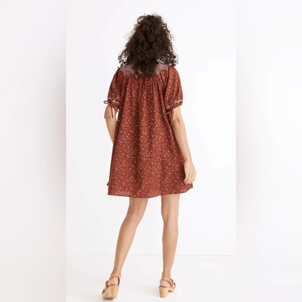 Madewell Embroidered Puff-Sleeve Babydoll Dress in Dotted Vines - Picture 5 of 10